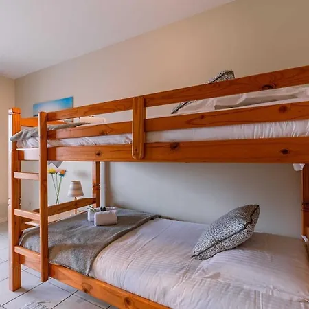 Cozy 2 Bedroom T76