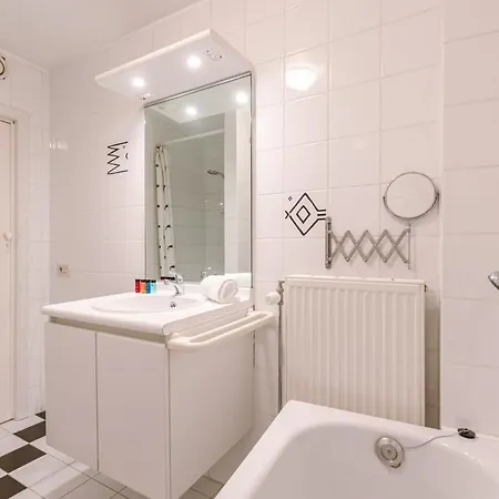 Lägenhet Cozy 2 Bedroom T76 *